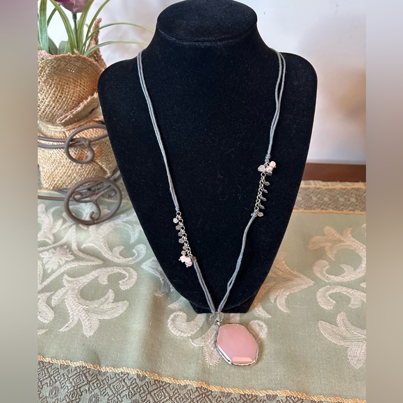 Silpada Sterling Silver, Rose Quartz Pendant, on a Pink Soapstone Necklace - Picture 3 of 5